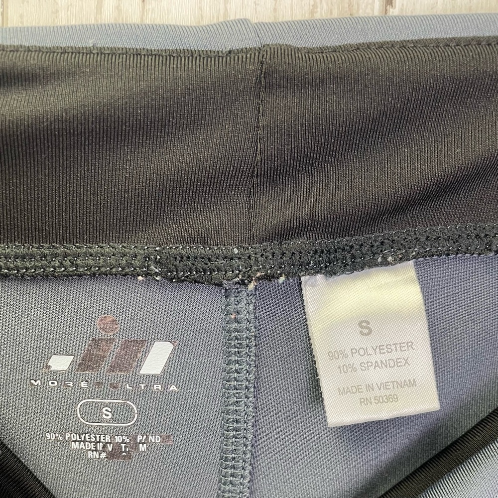 Athletic Gray Straight Leg Pants Size Small - Picture 7 of 7